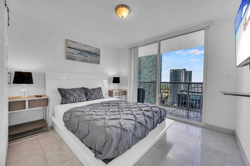 Iconic High Floor 3 Bedrooms In The Heart Of Μαϊάμι Εξωτερικό φωτογραφία