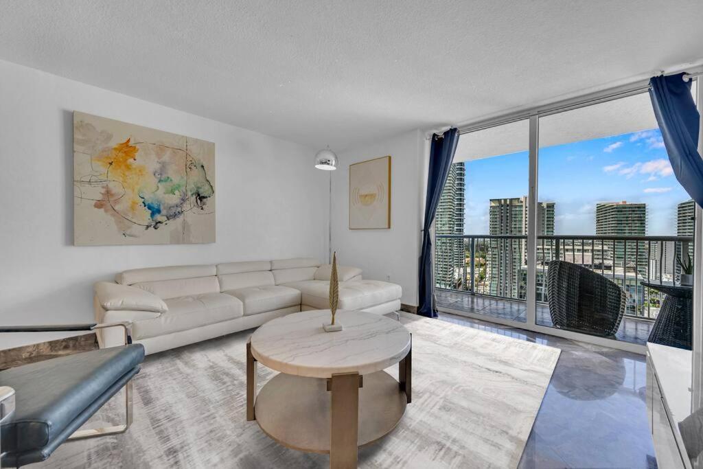 Iconic High Floor 3 Bedrooms In The Heart Of Μαϊάμι Εξωτερικό φωτογραφία