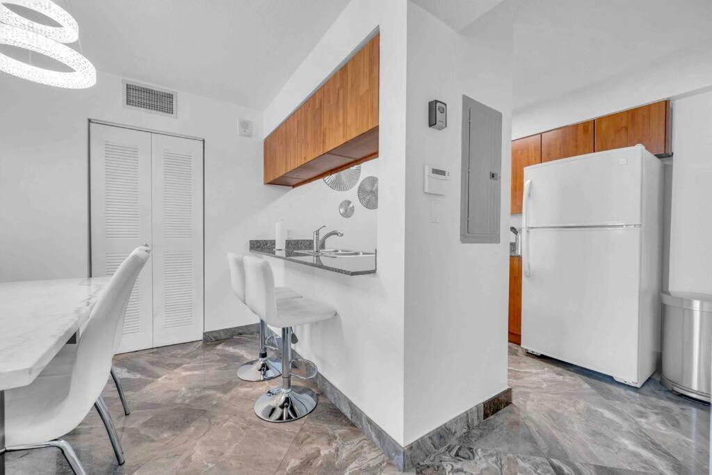 Iconic High Floor 3 Bedrooms In The Heart Of Μαϊάμι Εξωτερικό φωτογραφία